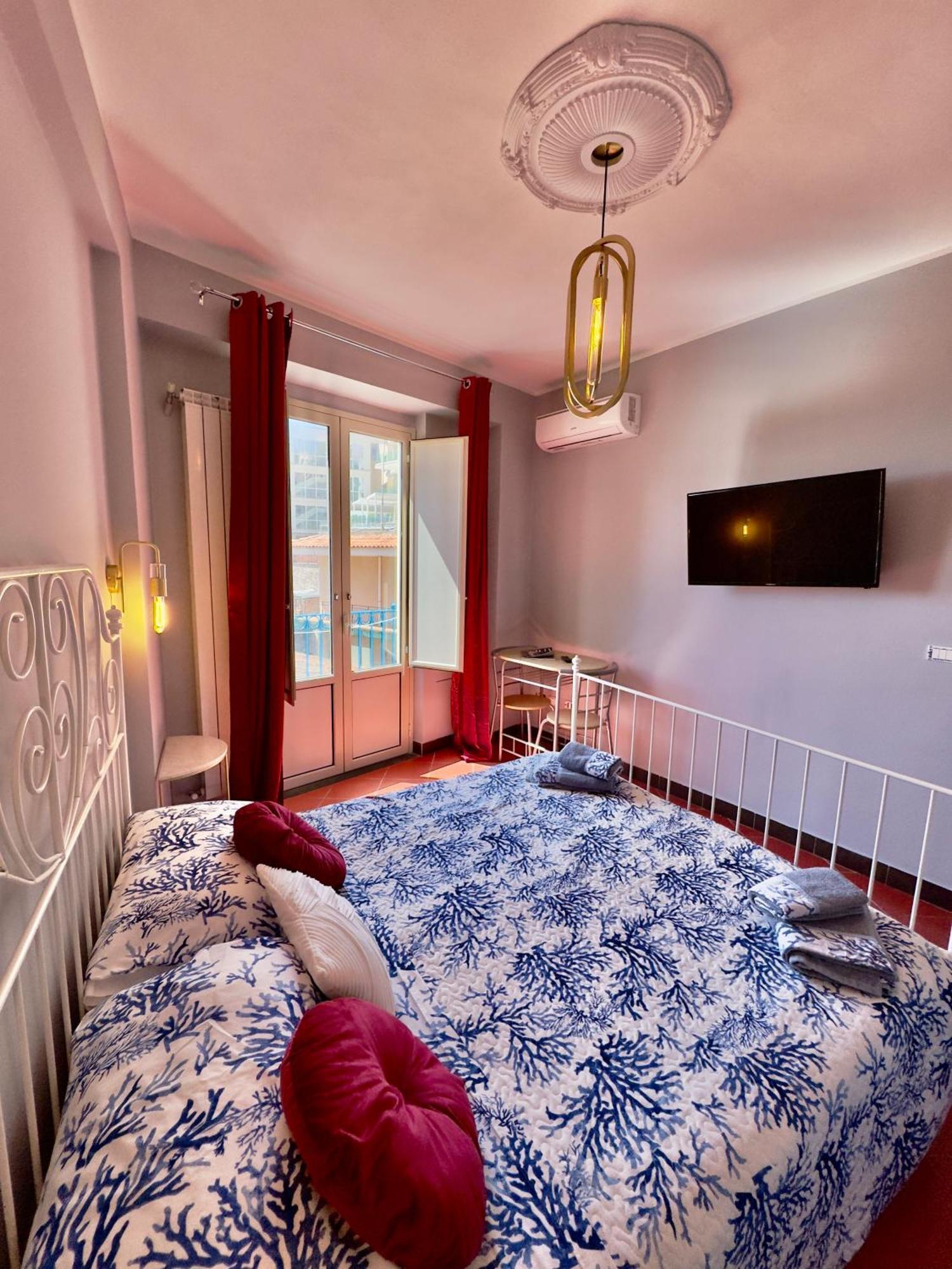 Taormina'S Sun Bed and Breakfast Buitenkant foto