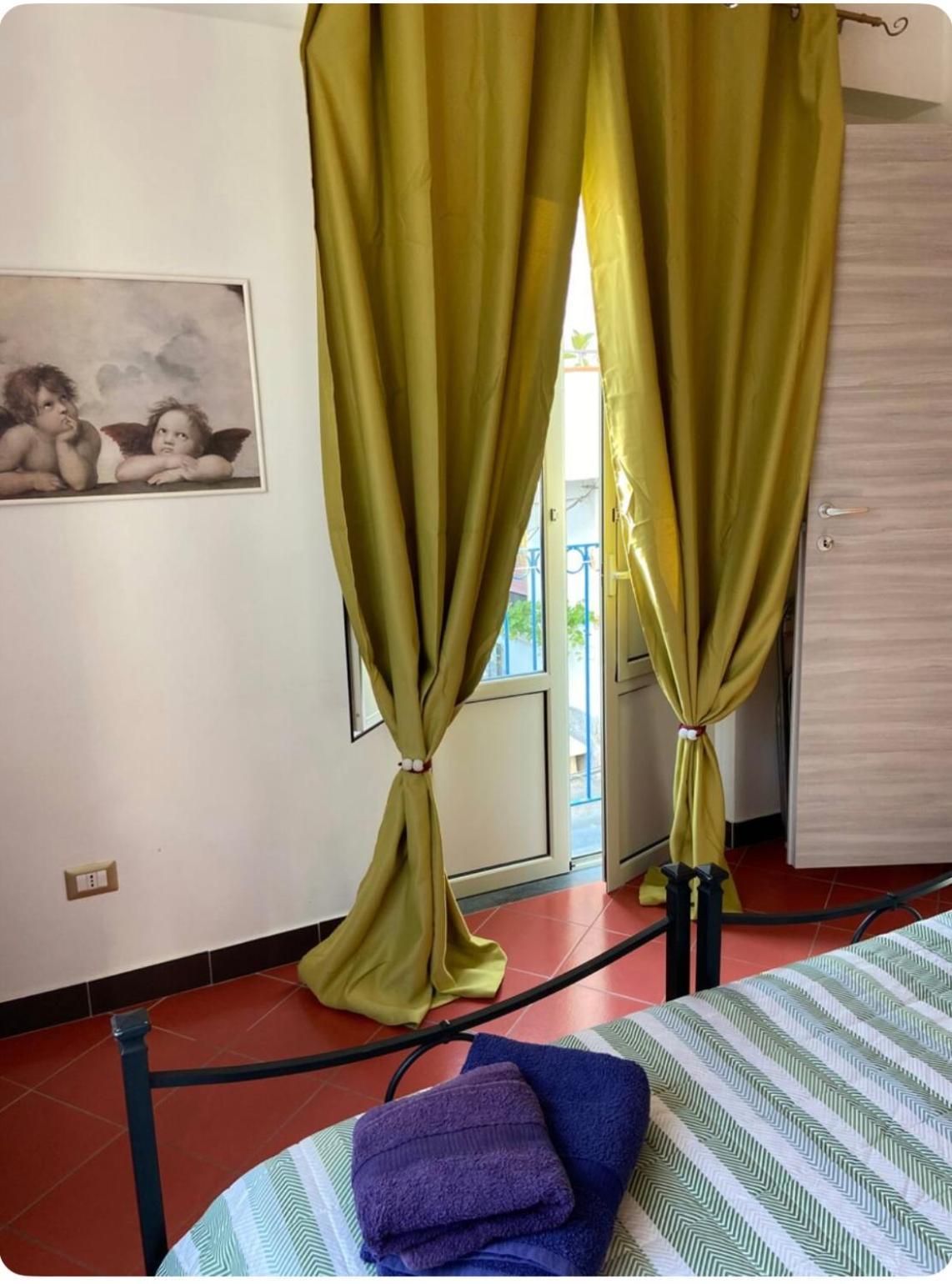 Taormina'S Sun Bed and Breakfast Buitenkant foto