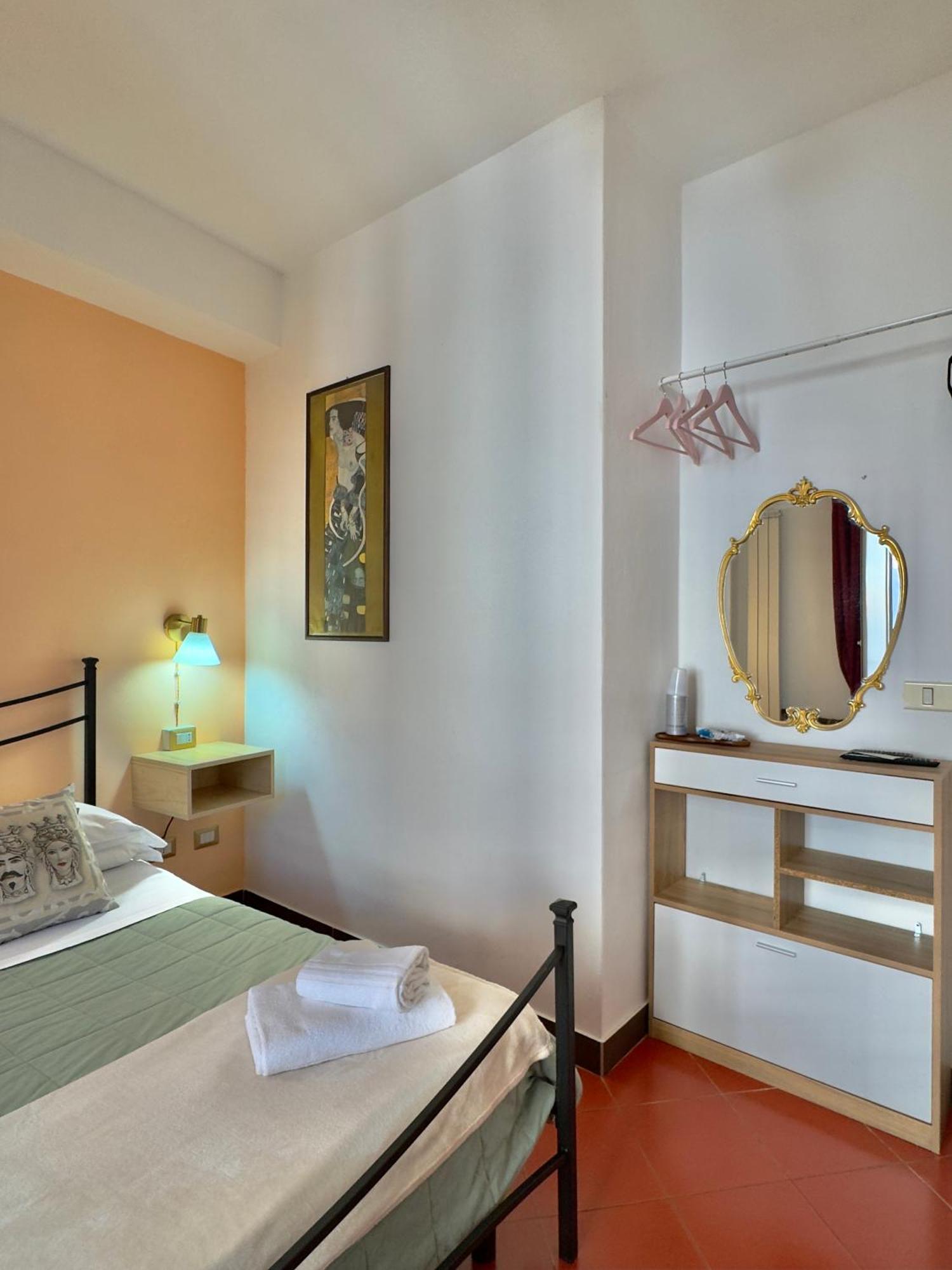 Taormina'S Sun Bed and Breakfast Buitenkant foto
